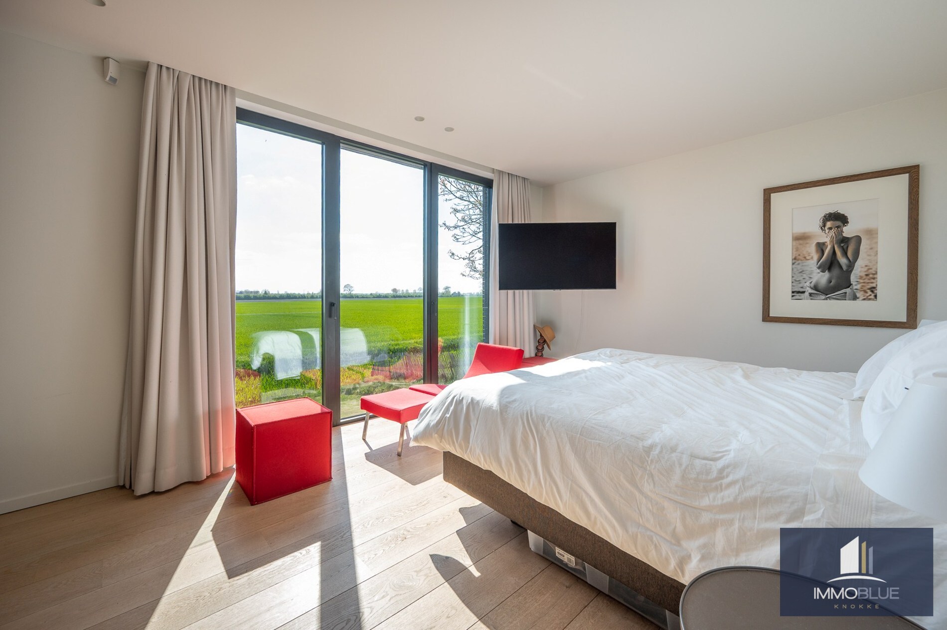 Uniek eigendom met adembenemende zichten gelegen op een perceel van ongeveer 3000 m². 