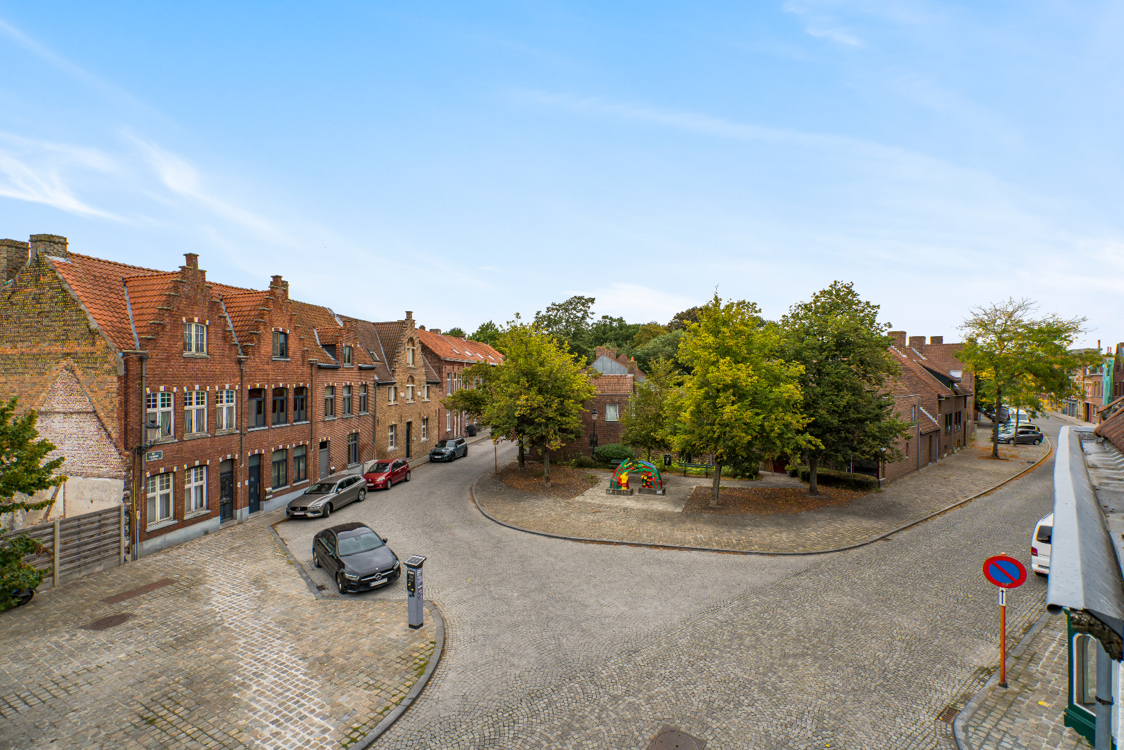 ONDER OPTIE - Knusse woning in Brugge centrum 
