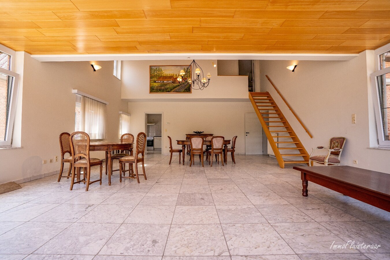 Uniek gelegen karaktervolle hoeve met twee stalgebouwen op ca. 2,4ha in Alken 