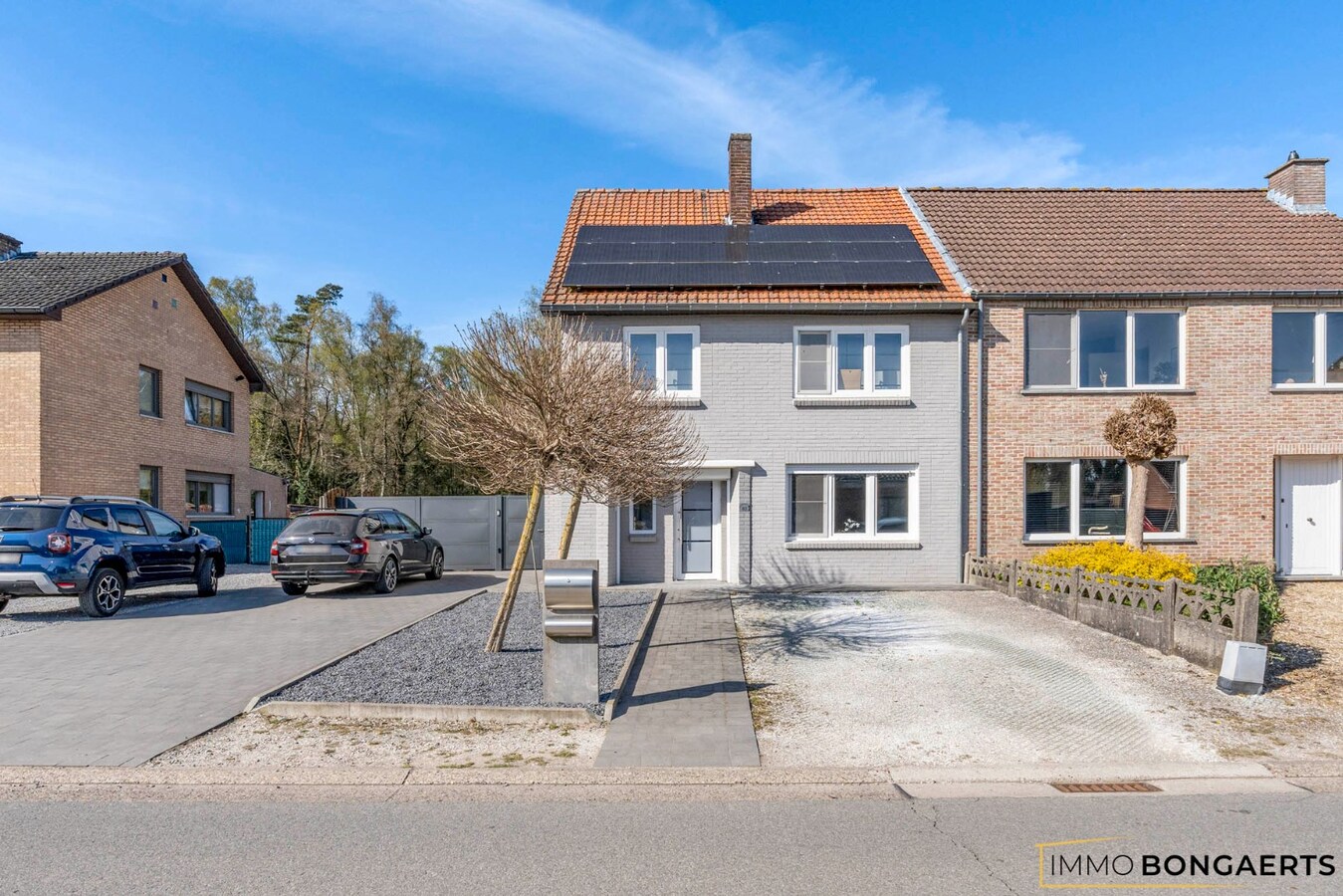 Gerenoveerde woning met vier slaapkamers 