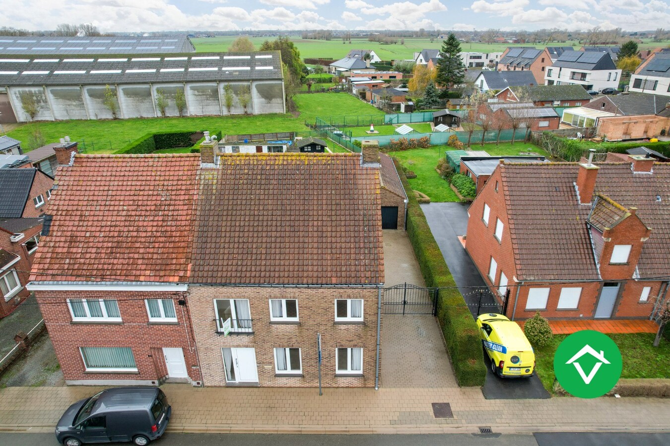 Instapklare woning met 4 slaapkamers en garage te Ichtegem 