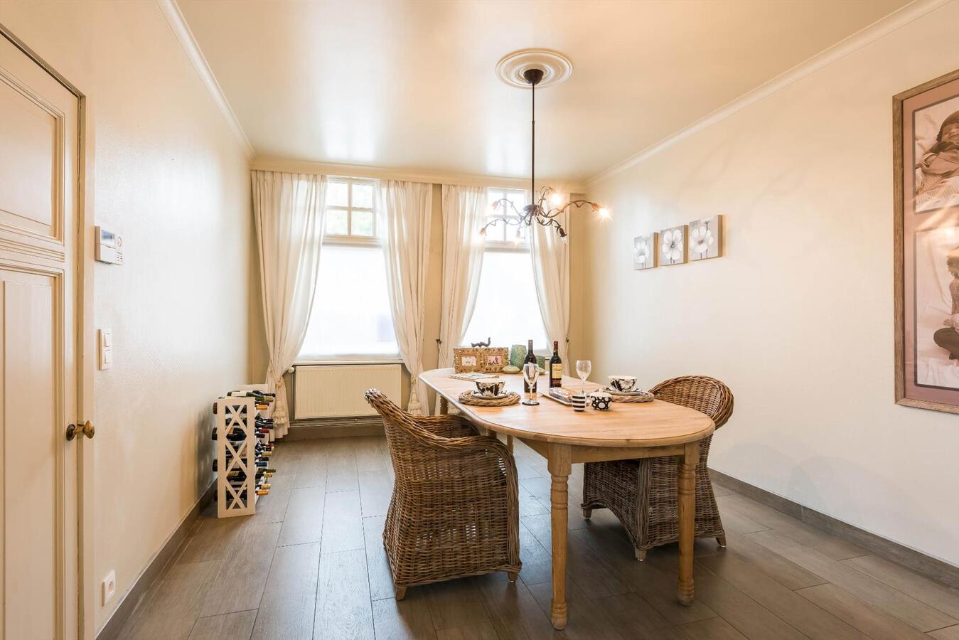 Klassevolle herenwoning met praktijkruimte 