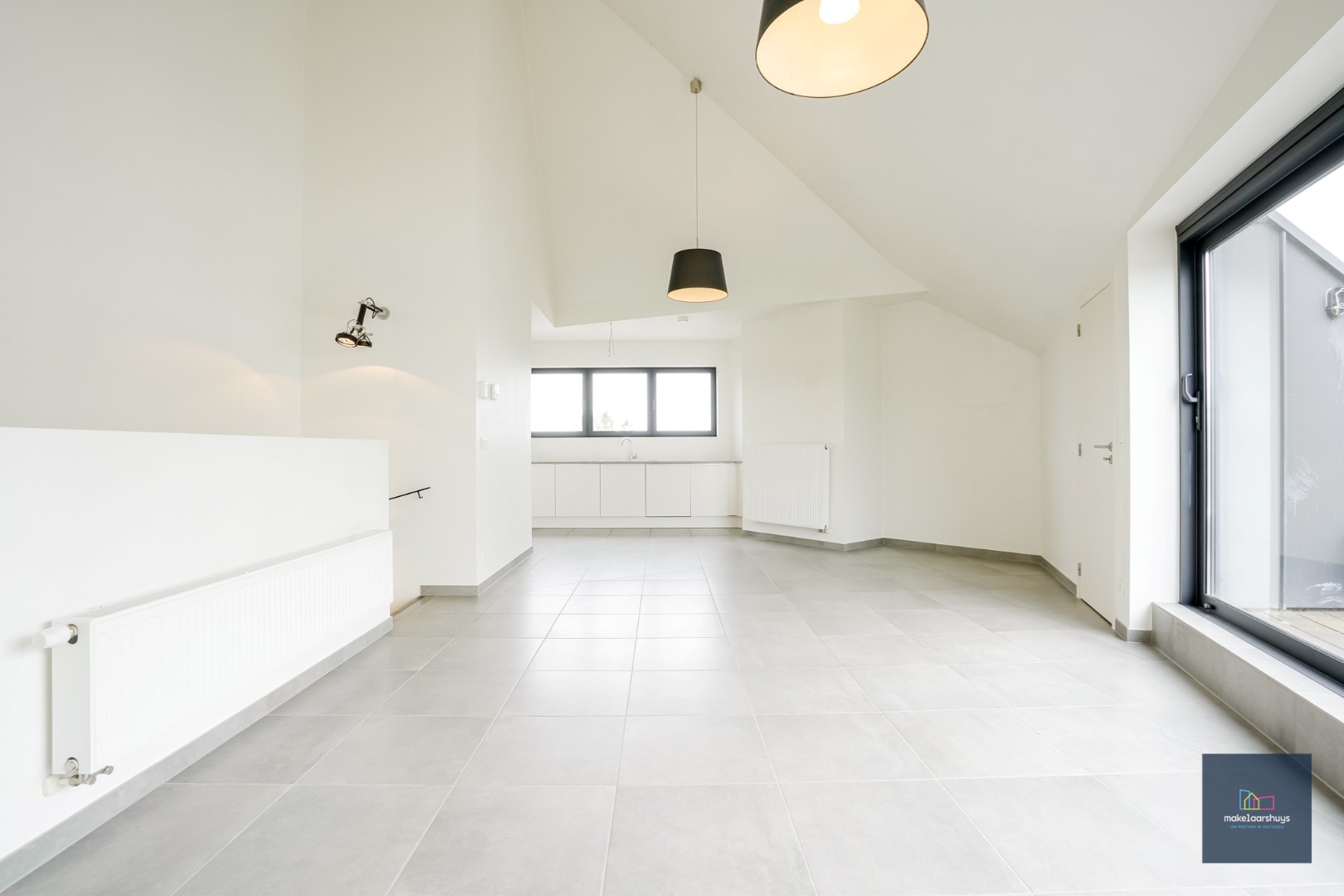 Schitterende duplex met 2 slpk en terras + fietsenberging 