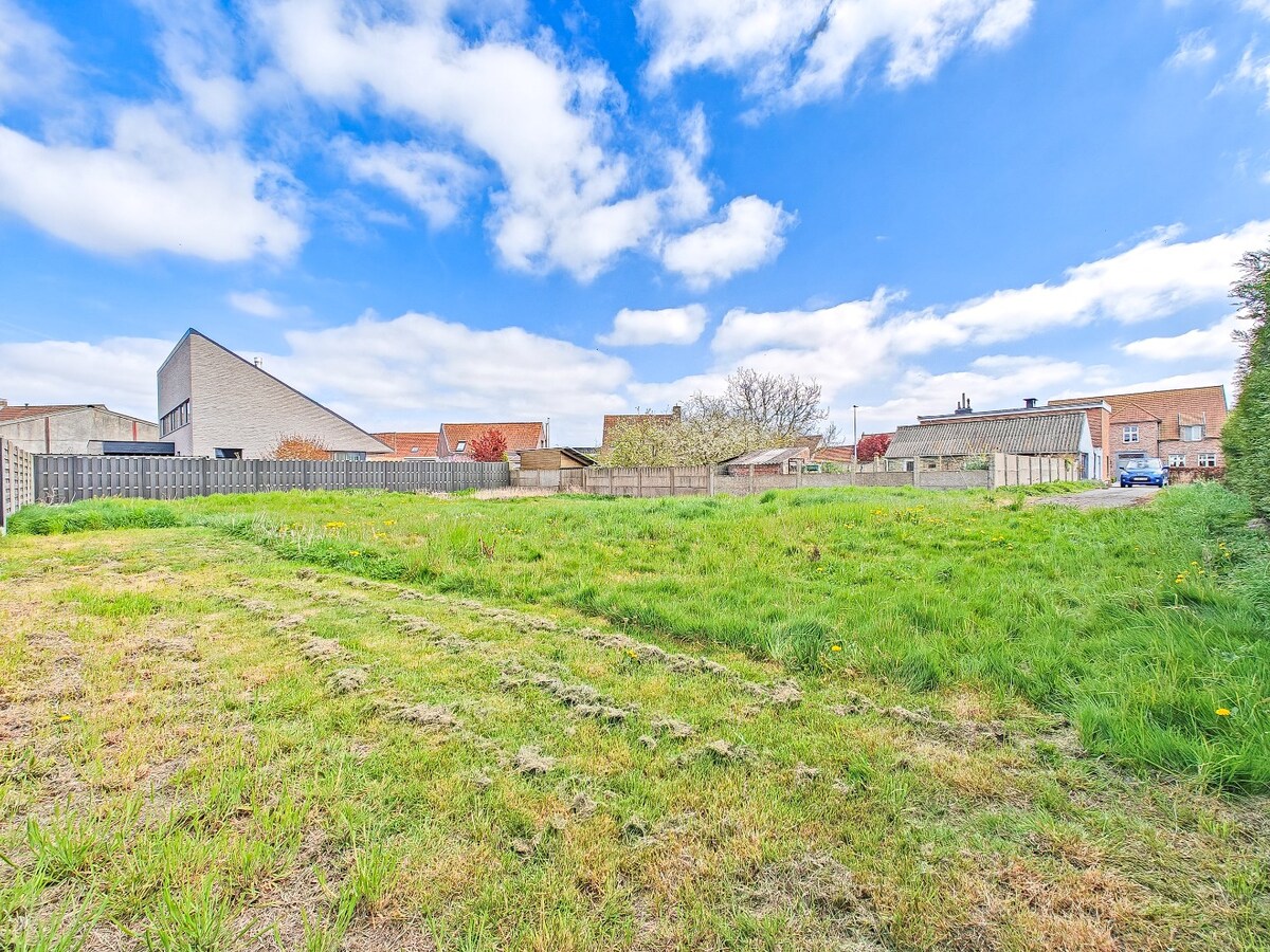 Te koop grond - Veurne