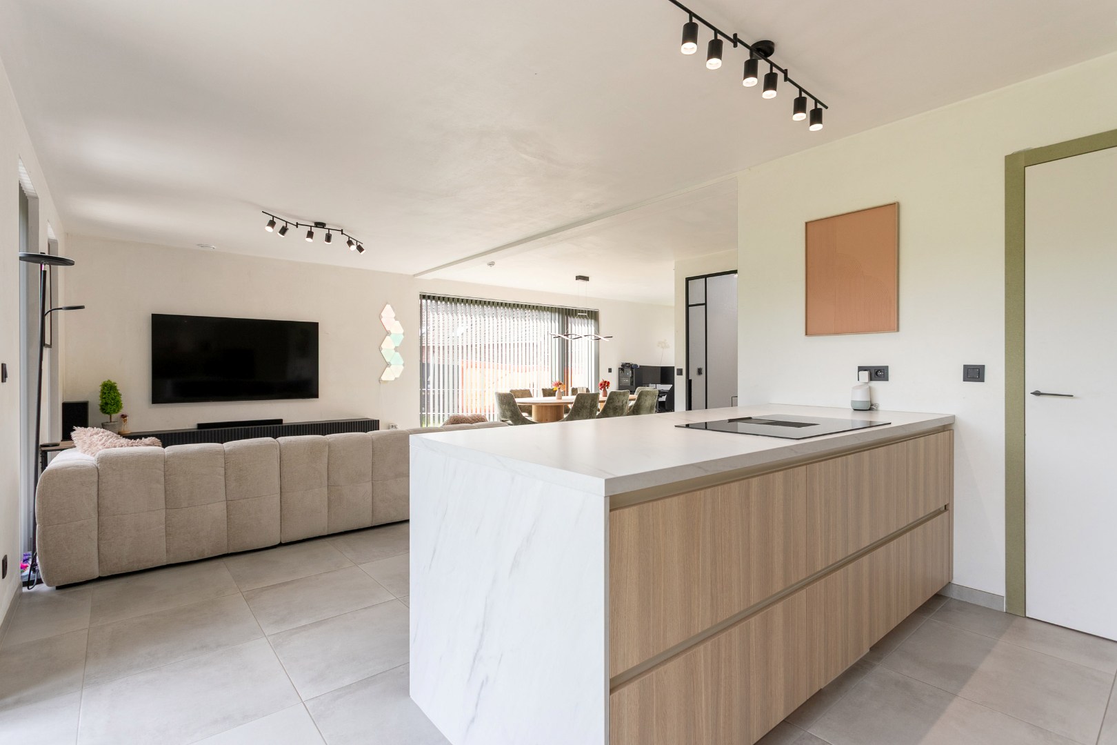 Recente woning (EPC A) met 3 slpks, garage en tuin op 7are 