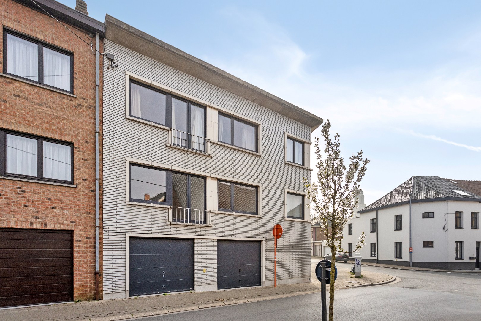 Ruim appartement 2 slpks, balkon en garage 