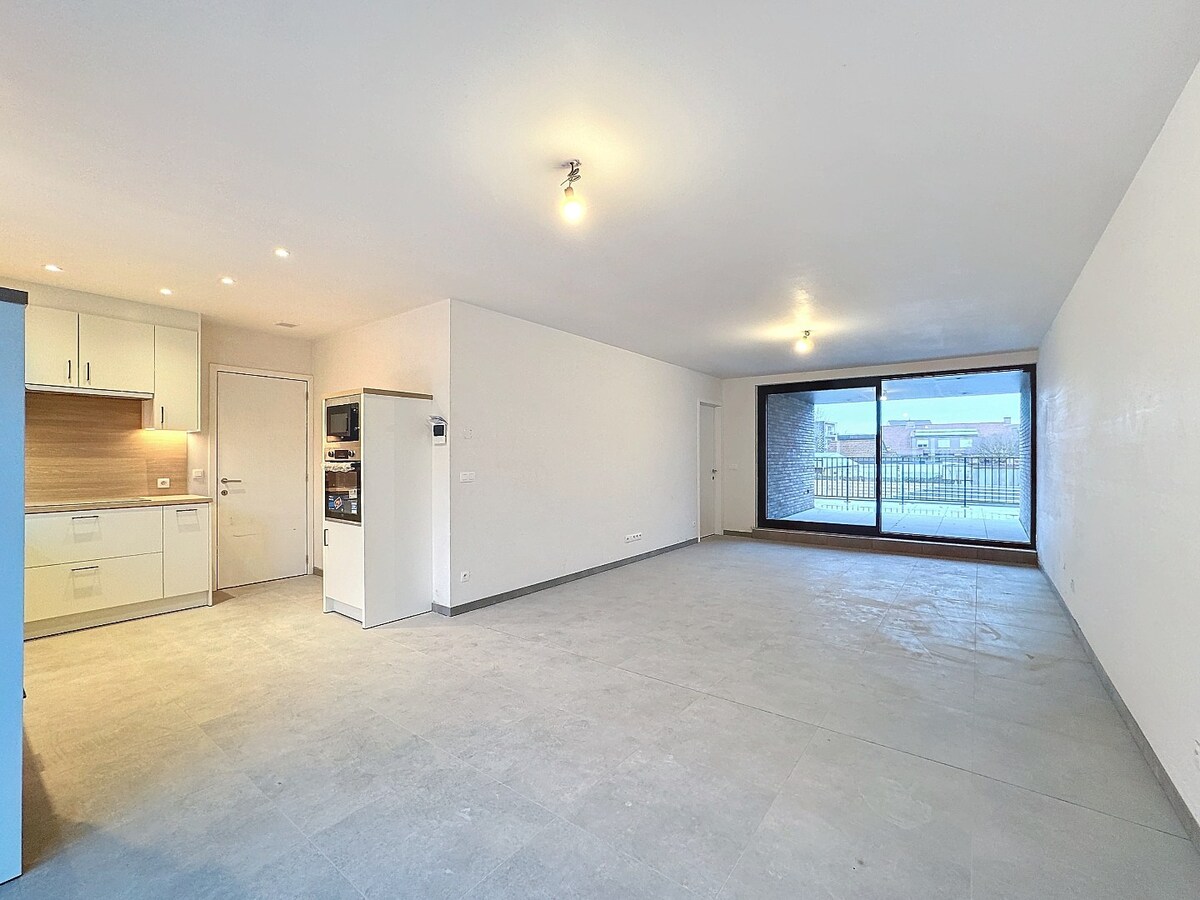 Nieuwbouwappartement met 2 slaapkamers met ruim terras! 