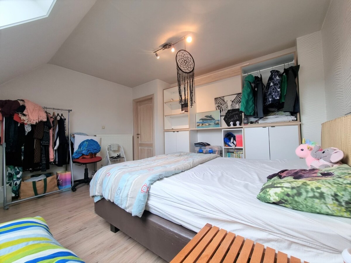 Mooie gezinswoning met tuin &amp; garage in rustige, kindvriendelijke woonwijk - Dudzele 