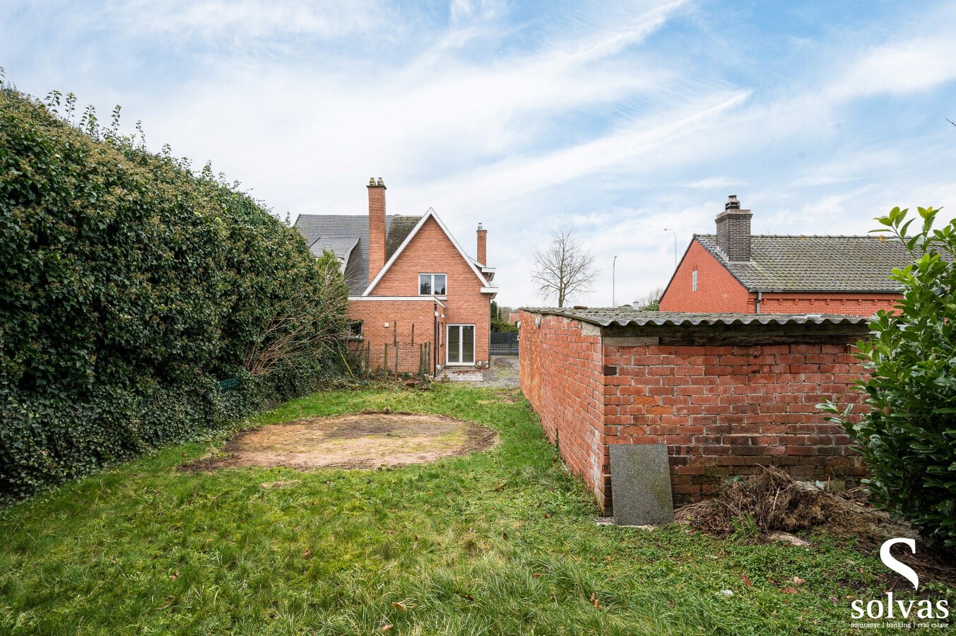 Handelswoning aan de N9 te Lovendegem! 