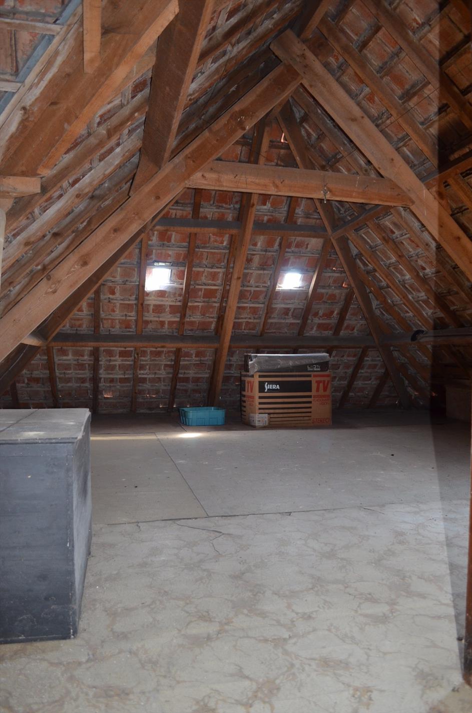 Open bebouwing met 3 slpks en garage te Adegem 