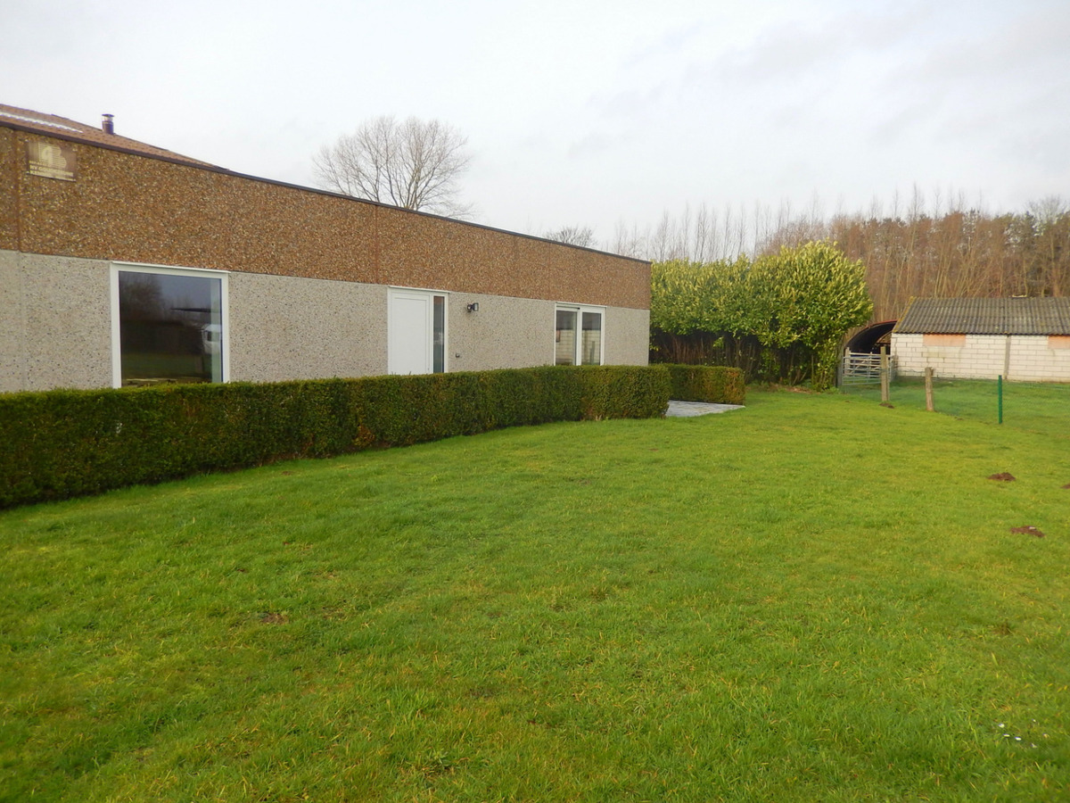 Vernieuwde en instapklare woning met 3 slaapkamers 