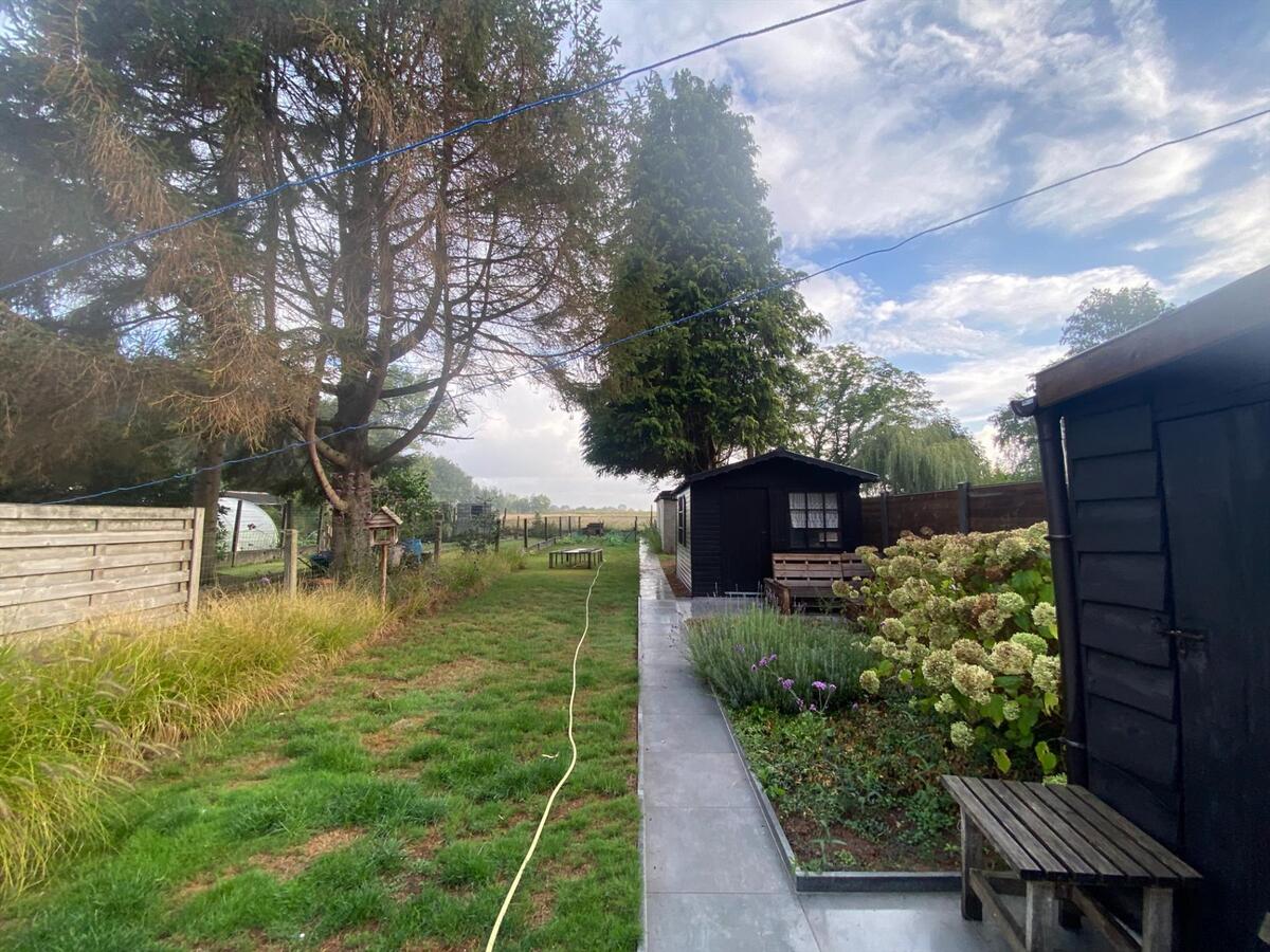 Volledig gerenoveerde woning met 3 slaapkamers 