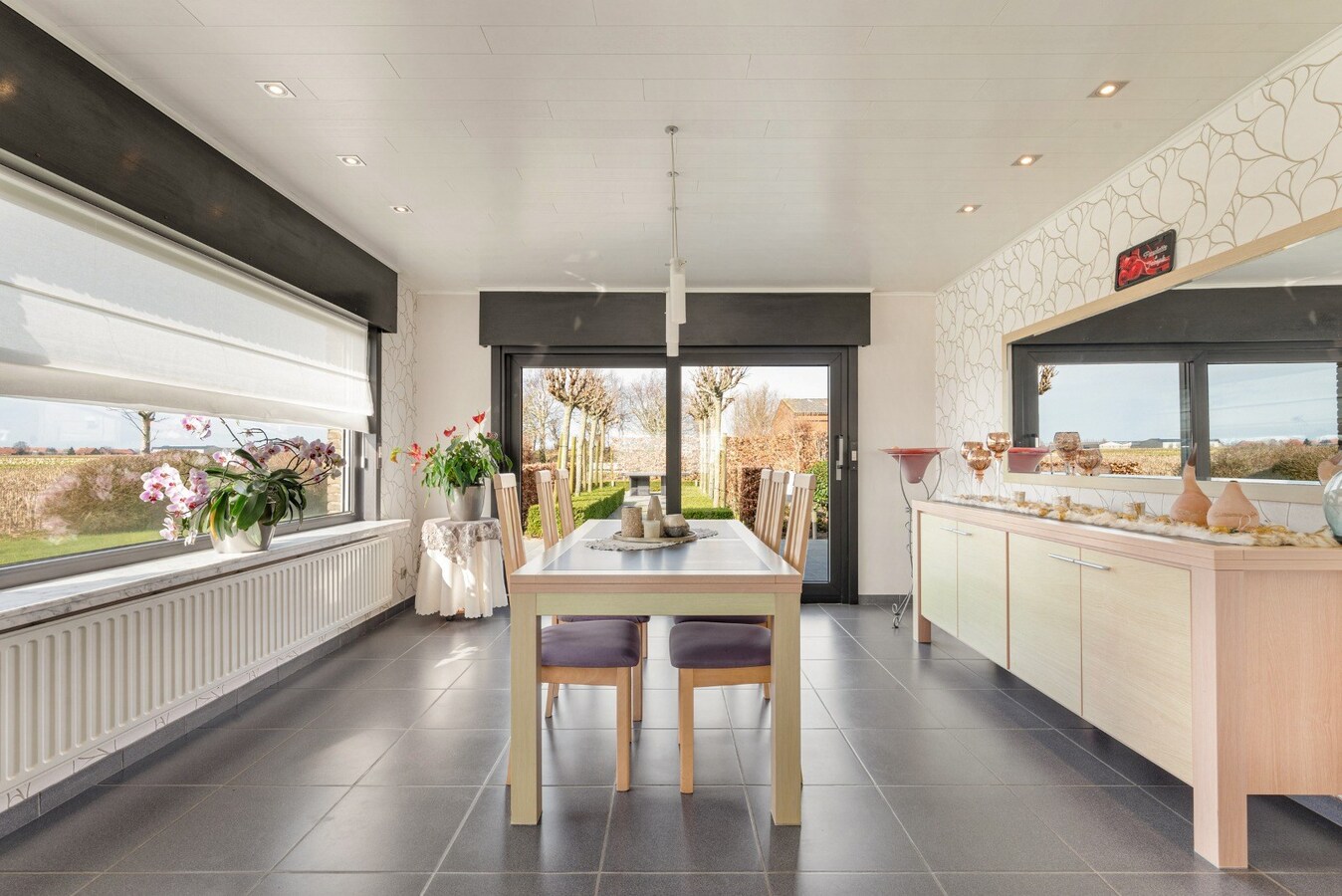 Ruime gezinswoning met tuin te huur in Westrozebeke 
