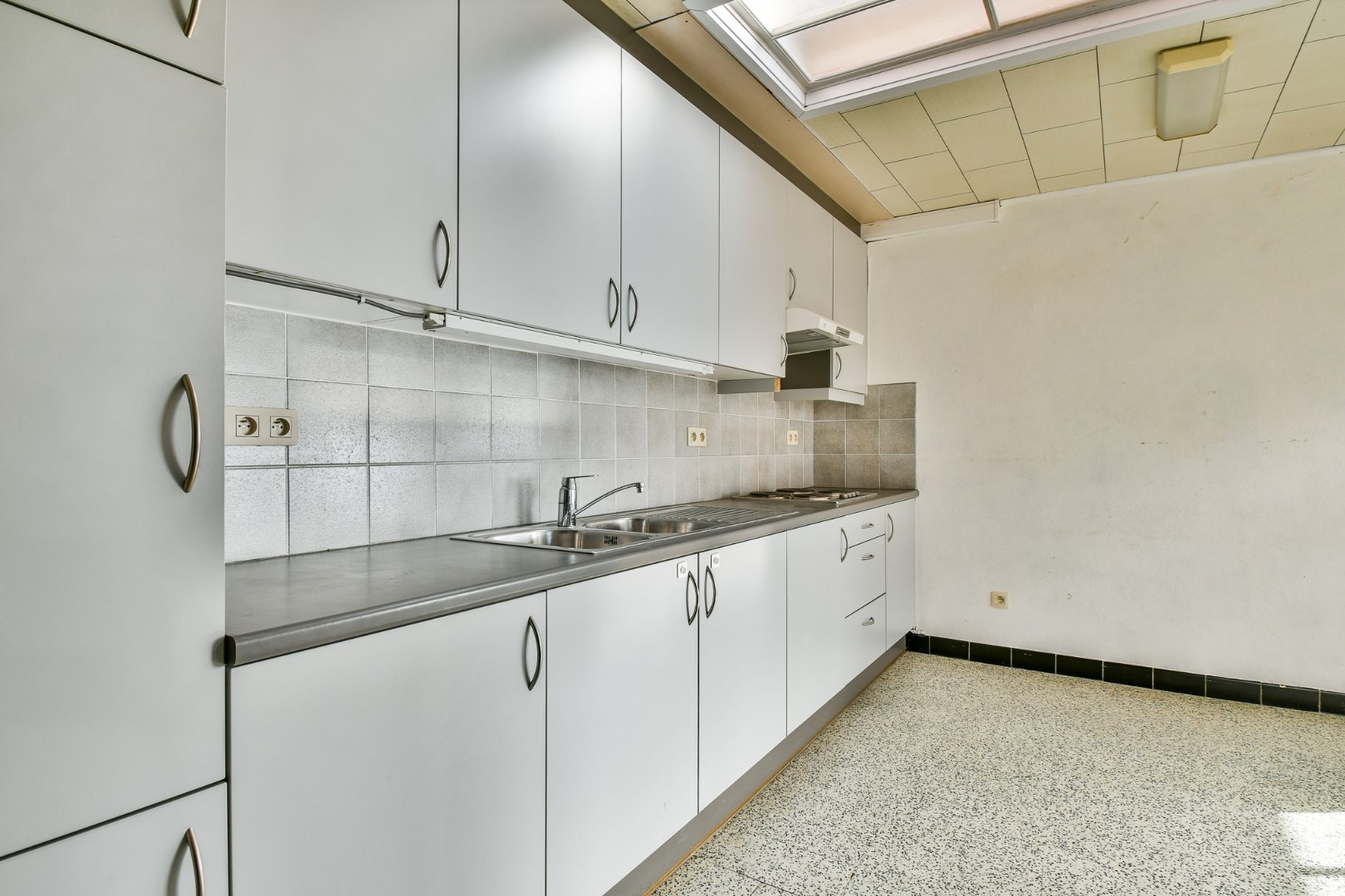 Halfopen woning op toplocatie met prachtig uitzicht op De Krekemeersen! 