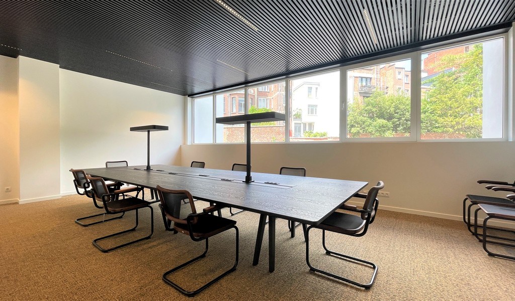 Full service kantoren in Humgy Singel te Berchem