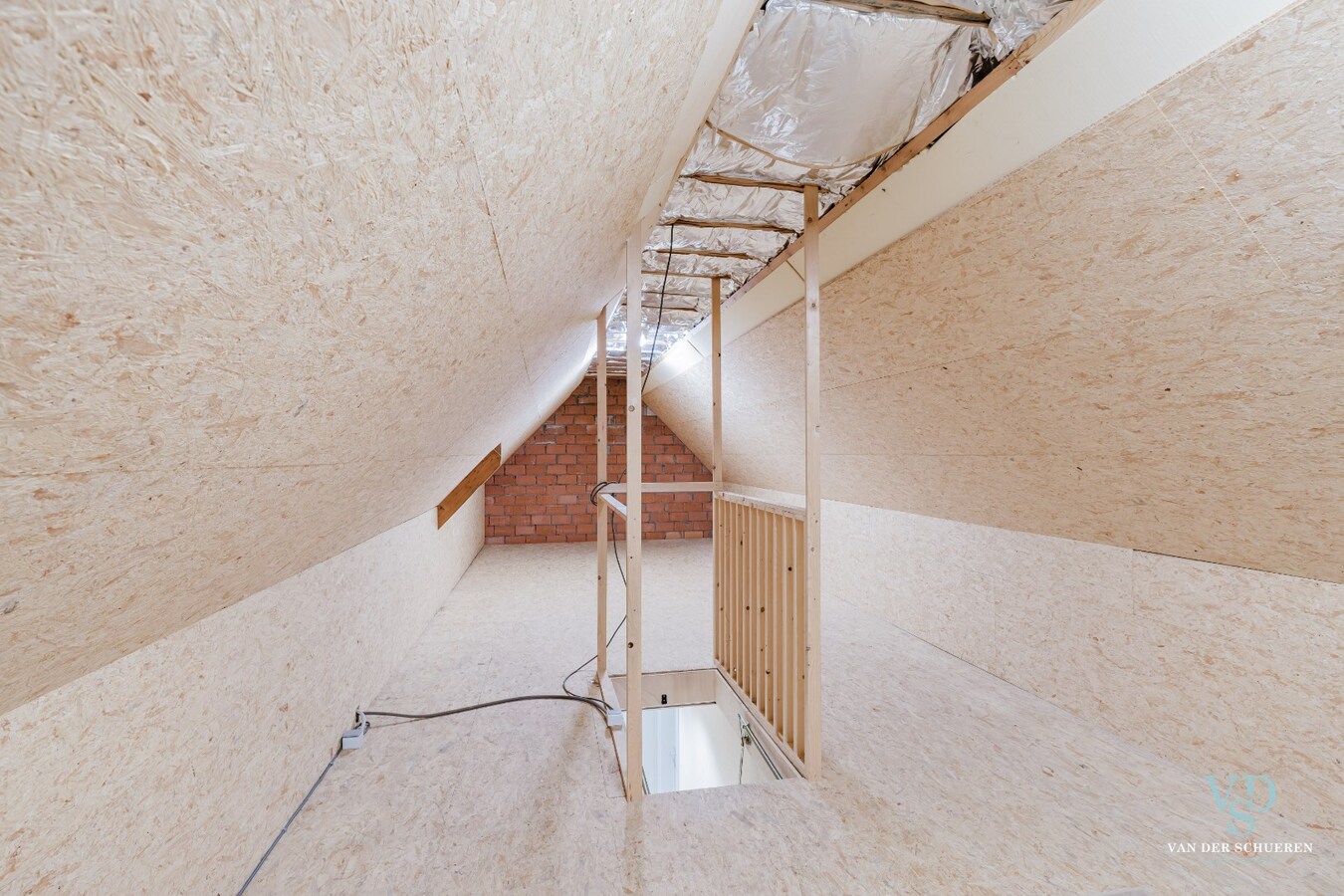 Bijzonder ruime (446m²), tijdloze villa 