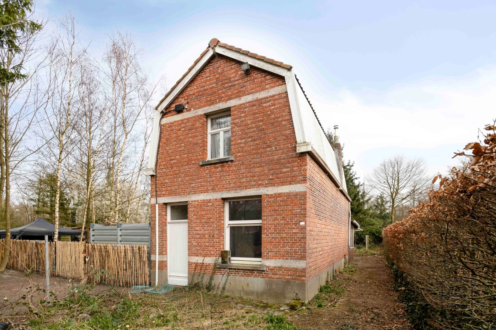 Volledig te renoveren woning met potentieel op een schitterende ligging te Brasschaat 