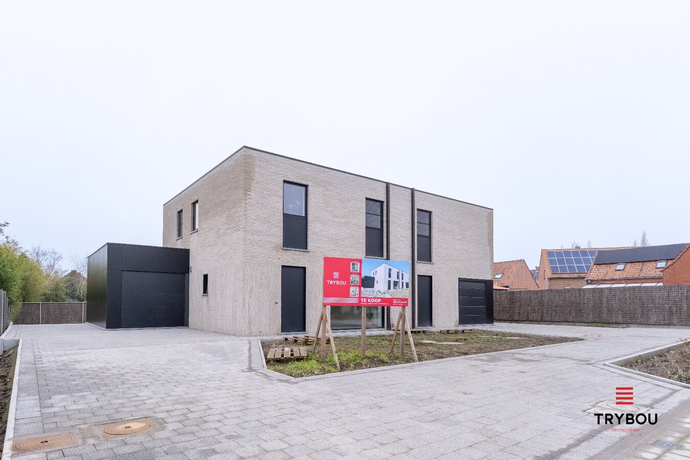 Instapklare nieuwbouwwoning in rustige recente woonwijk 