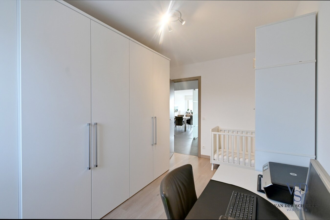 Luxueus, tijdloos wonen in Dikkelvenne. 