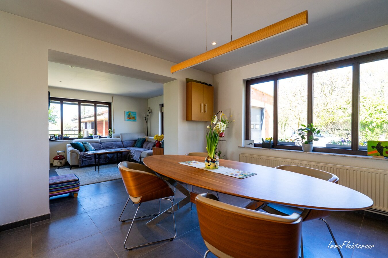 BEZOEKDAG OP 23 MEI VAN 10U TOT 14U. Landelijk gelegen woning met stallen en handig bijgebouw op ca. 7.025 m² (Optie aankoop extra aanpalend weiland van 5.735 m2) 