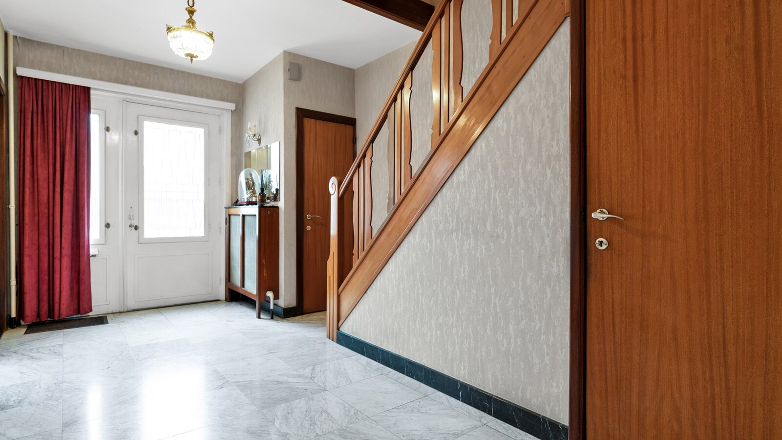 LINDEN centrum - grote woning + tuin 