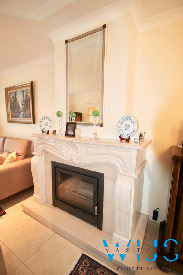 Ruime gezinswoning met 5 slaapkamers &amp; ZUIDgerichte tuin te Zelzate! 