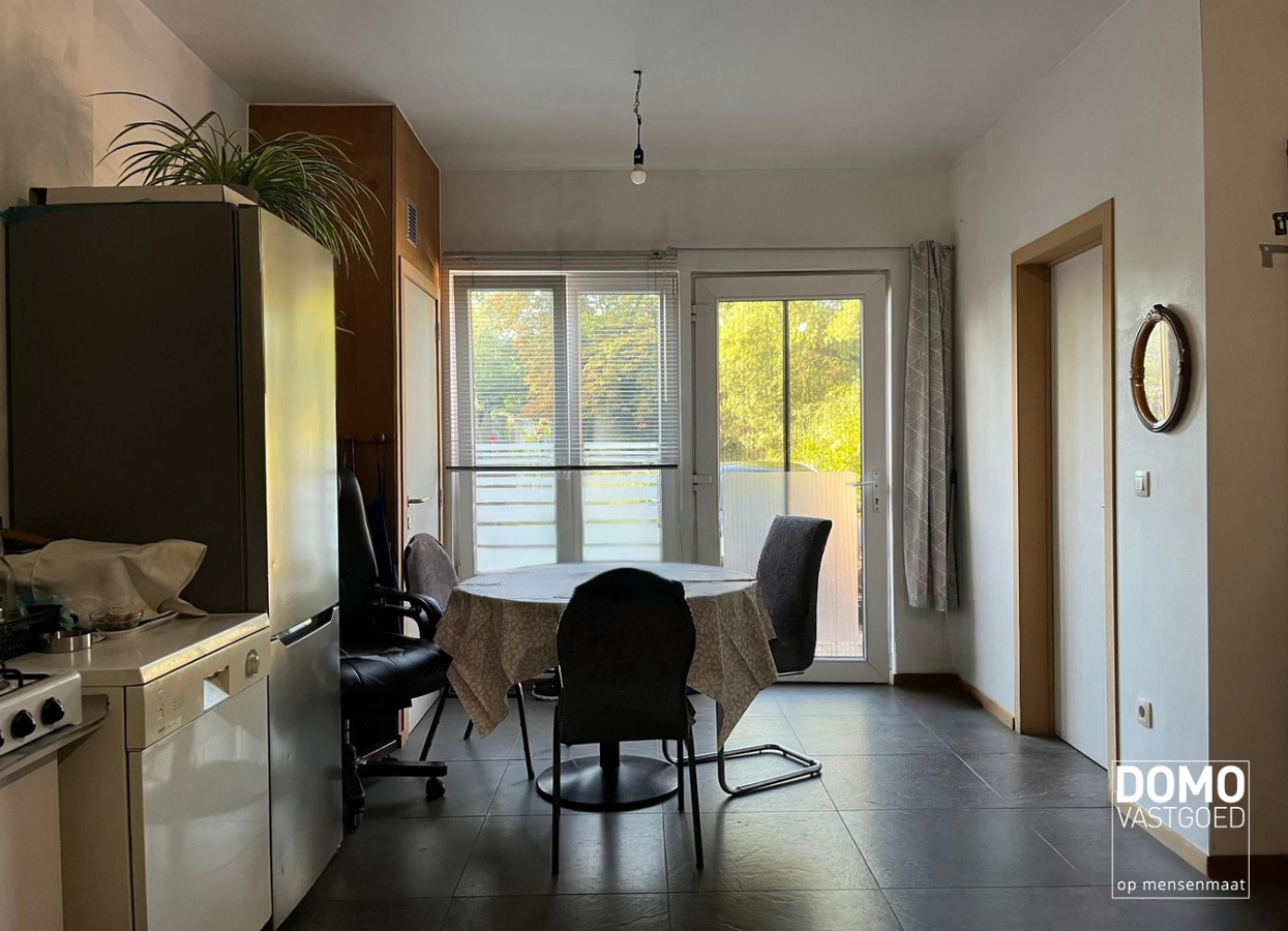 OPBRENGSTENEIGENDOM MET 2 APPARTEMENTEN EN 1 DUPLEXSTUDIO TE HASSELT 
