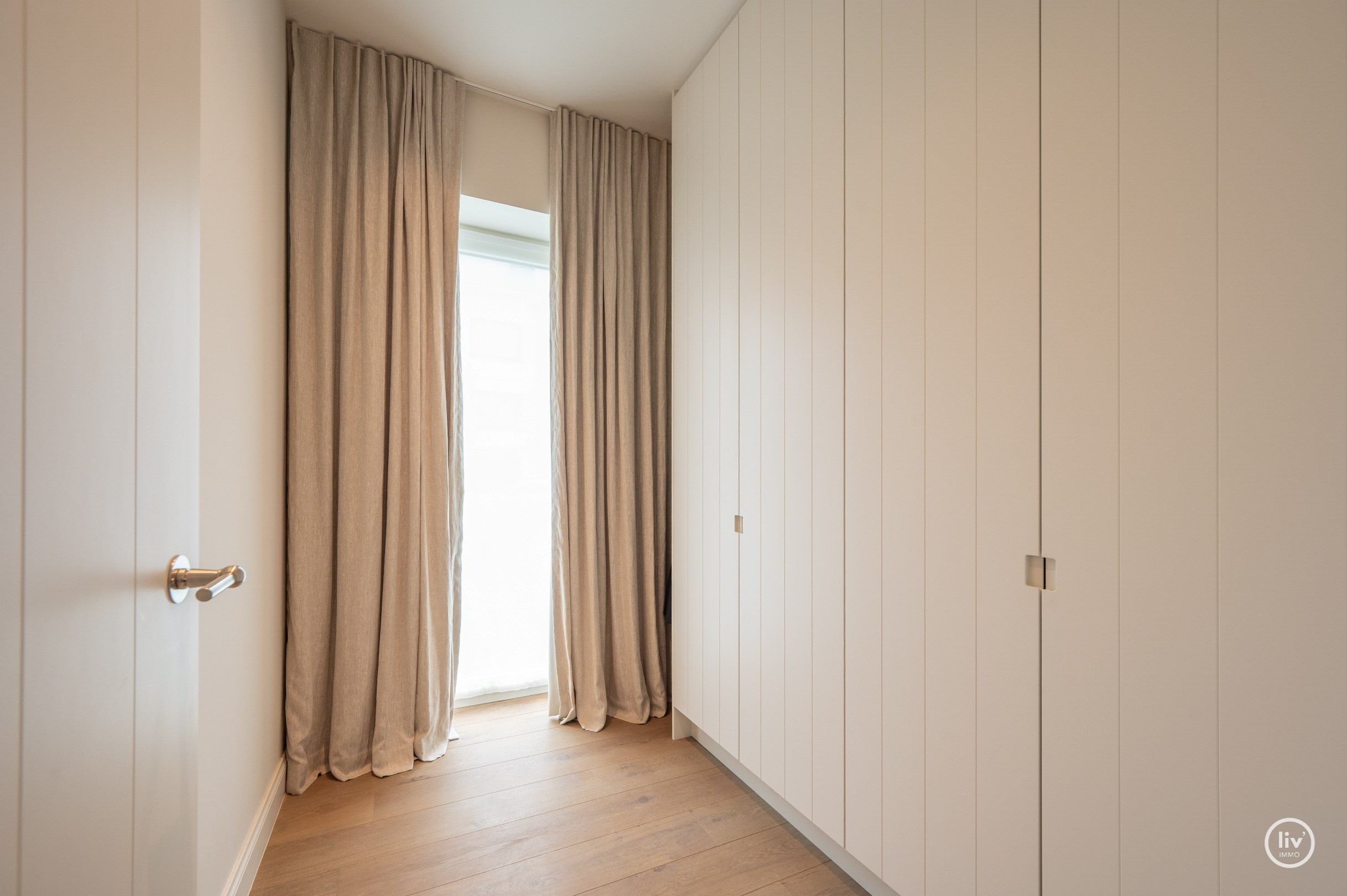Gezellig gelijkvloersappartement met tof terras gelegen op de Leopoldlaan te Knokke. 