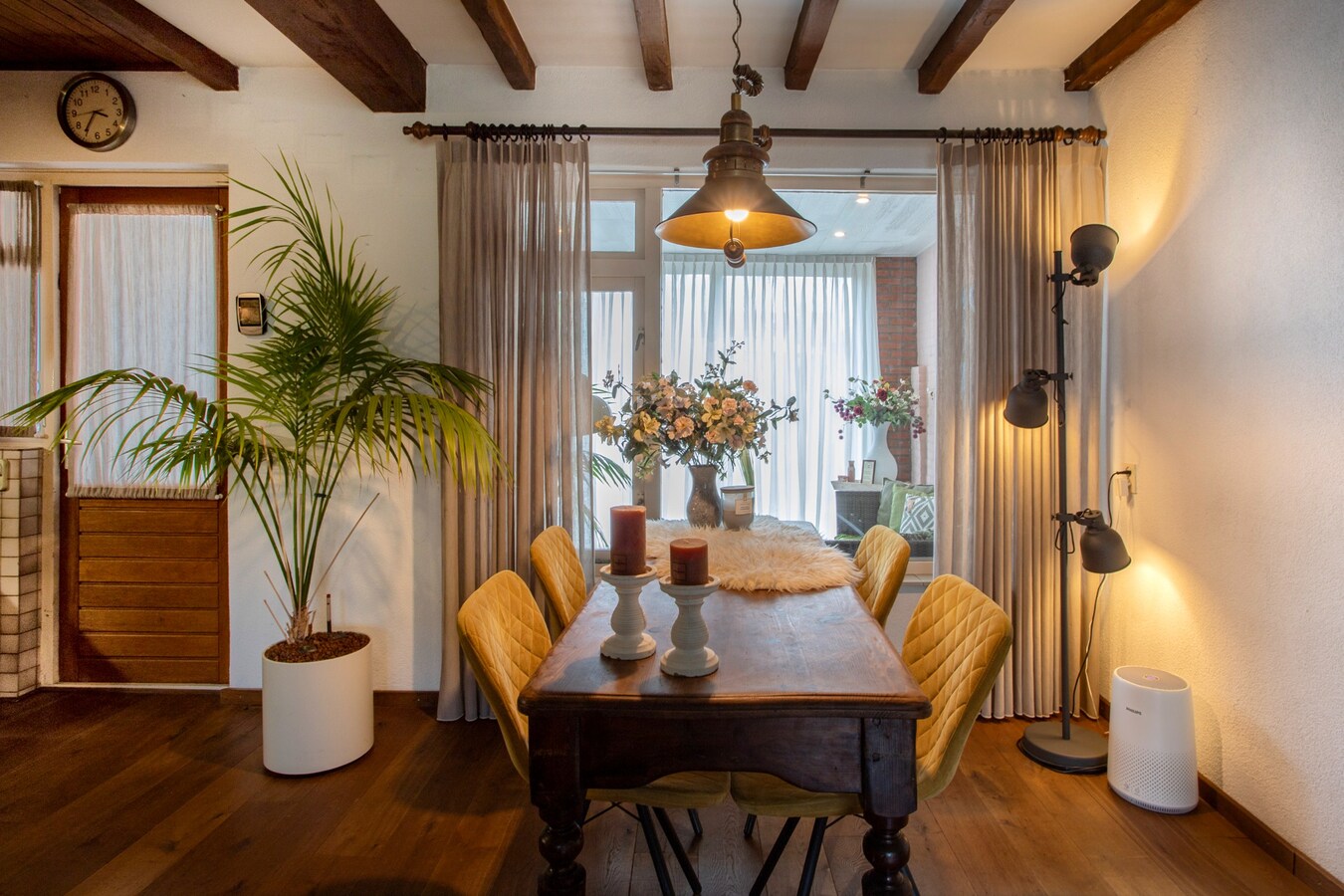 Op zoek naar een sfeervolle woning met ruimte, comfort én mogelijkheden? 