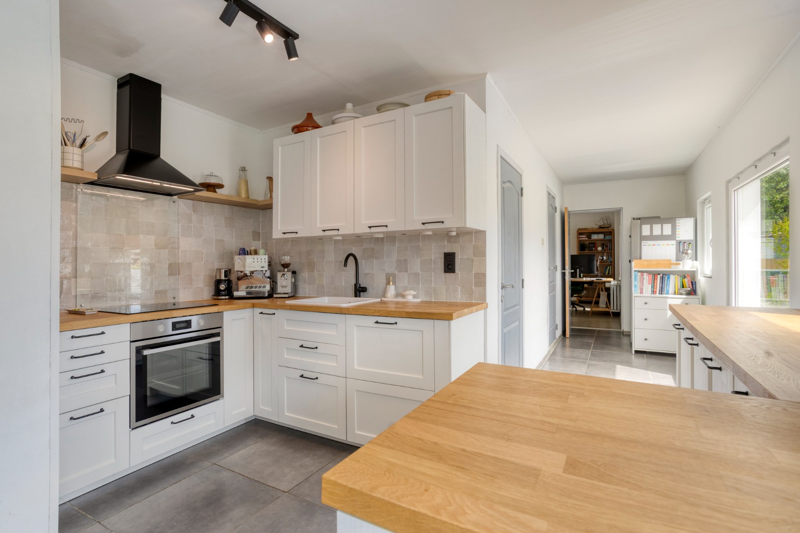 Zeer rustig gelegen half open bebouwing met 4 slaapkamers en ruime tuin in Pellenberg - EPC 162 kwh/m2 