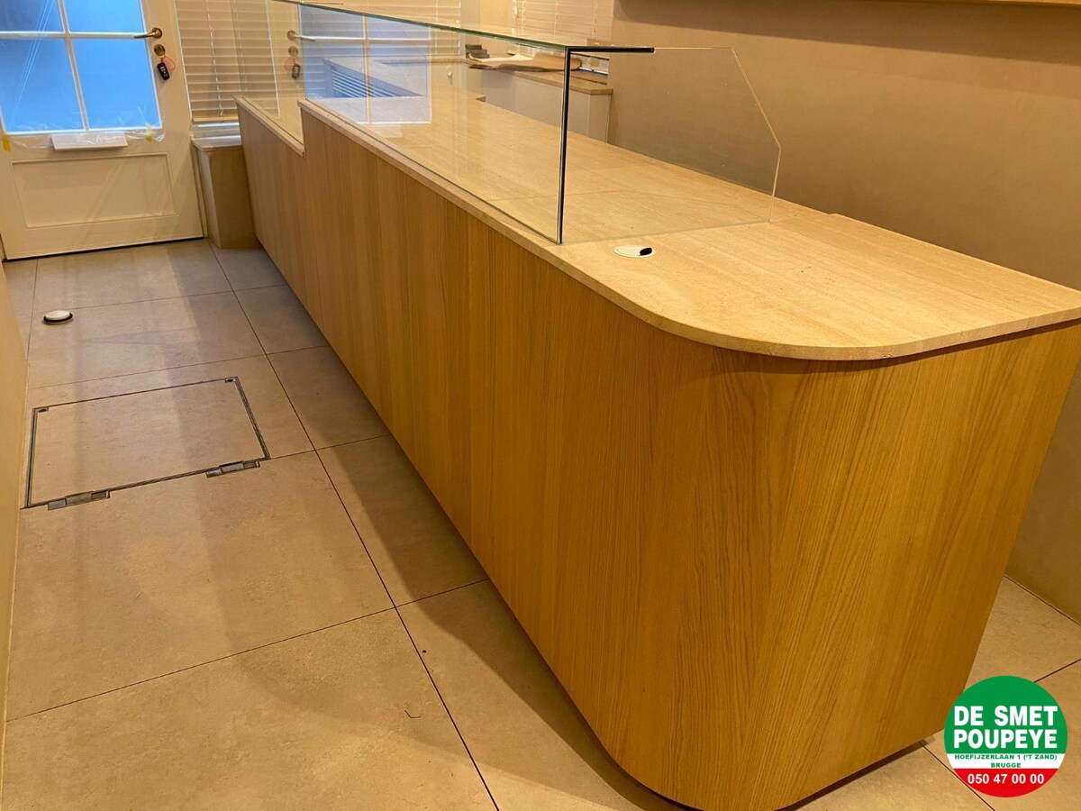 Instapklaar en ingericht handelspand 