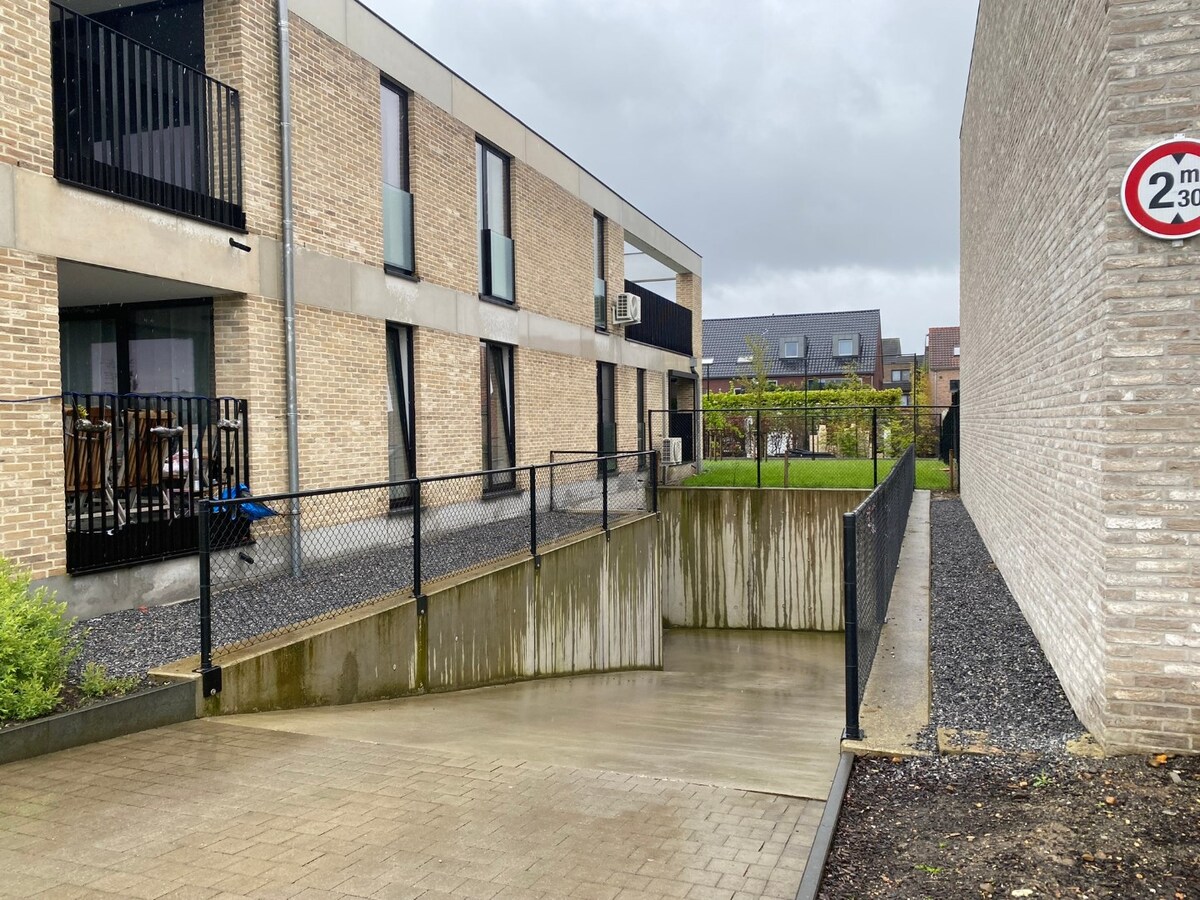 3 Parkeerplaatsen te koop in de garage-parkeerplaats van Residentie "Poort tot Heilderveld" 