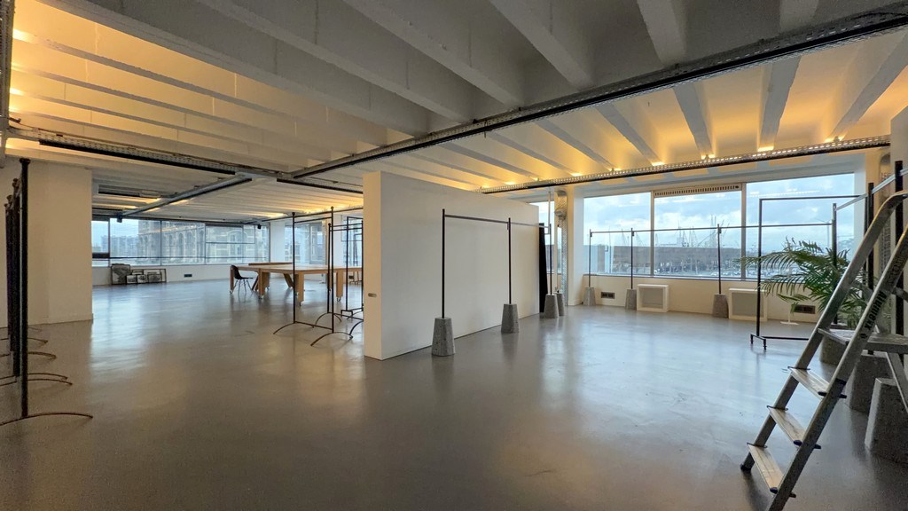 Kantoren te huur met uniek zicht op het MAS in Antwerpen