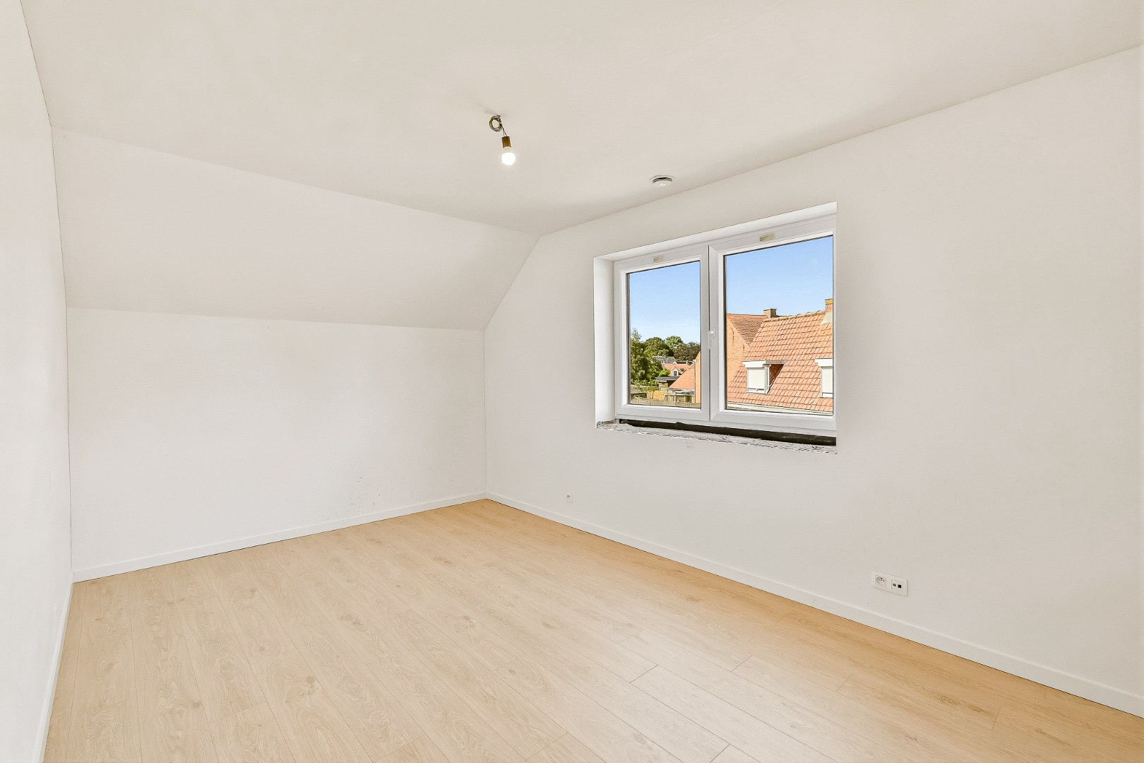 Nieuwbouwwoning op rustige locatie met 3 slaapkamers 