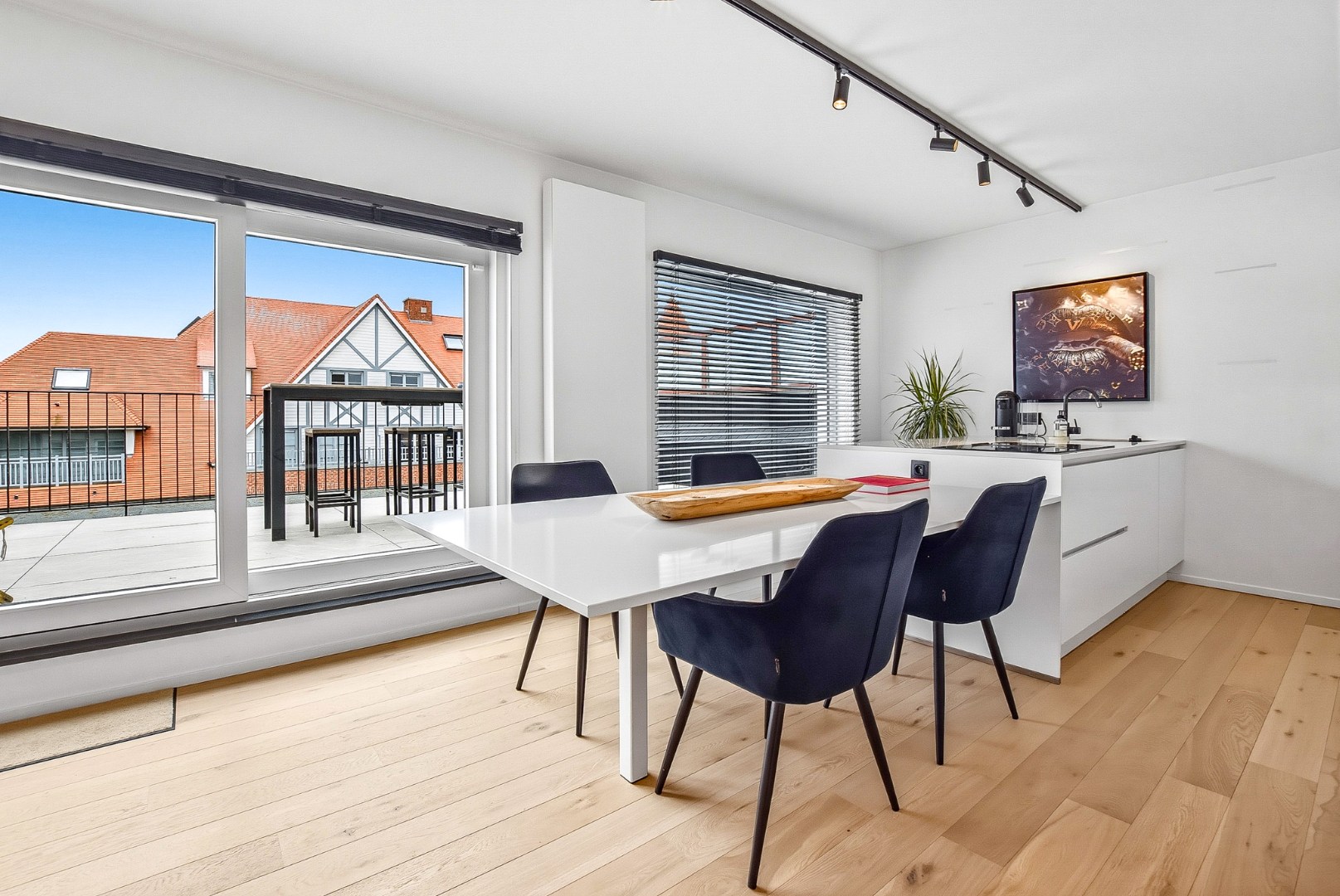 Exclusief penthouse (99m²) met maar liefst 100m² dakterras te Sint-idesbald (Koksijde). 