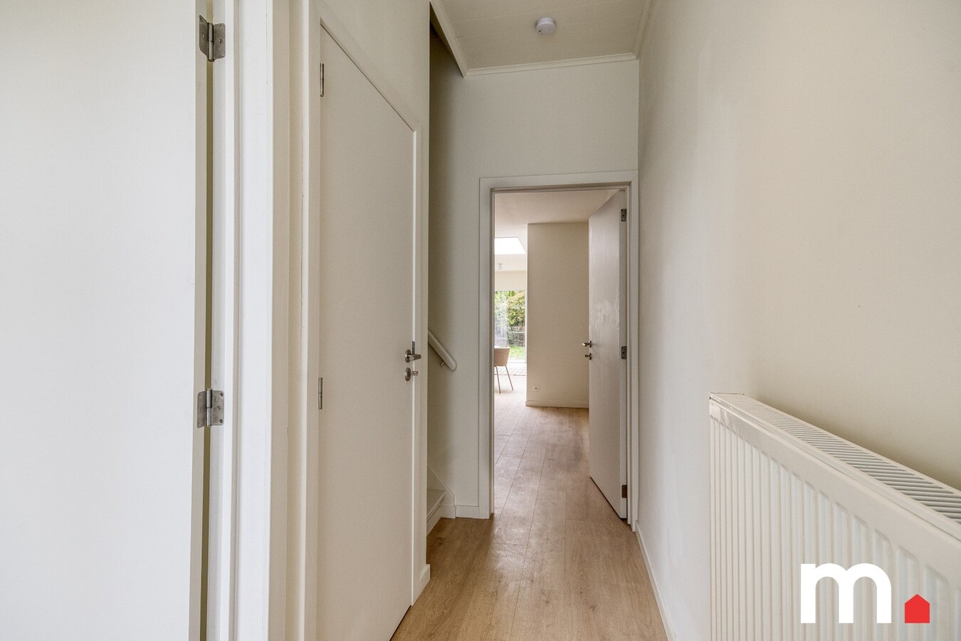 TOPPER op UNIEKE LIGGING in een van de mooiste lanen van Kortrijk EPC B ! MET UITWEG ! 