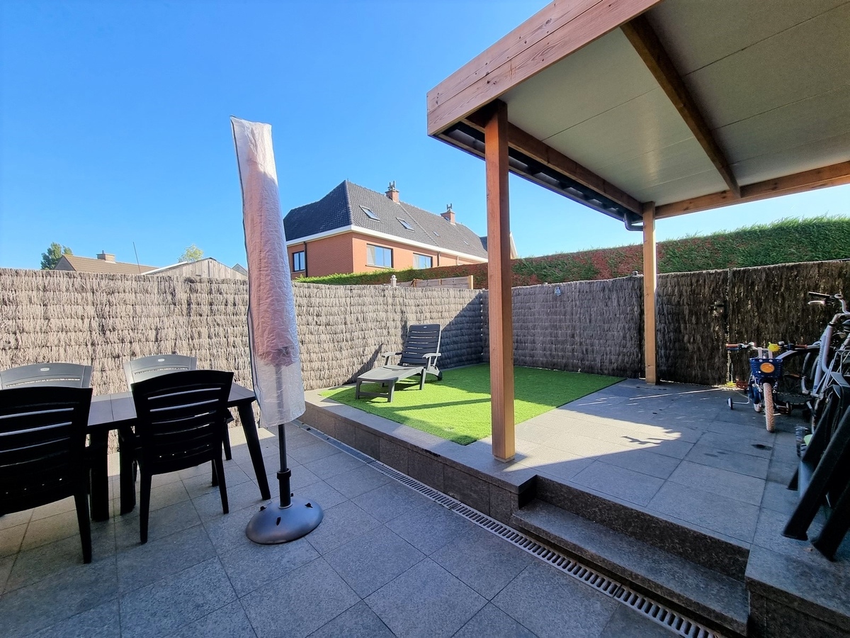 Leuke, volledige gerenoveerde woning met tuin - Roeselare 