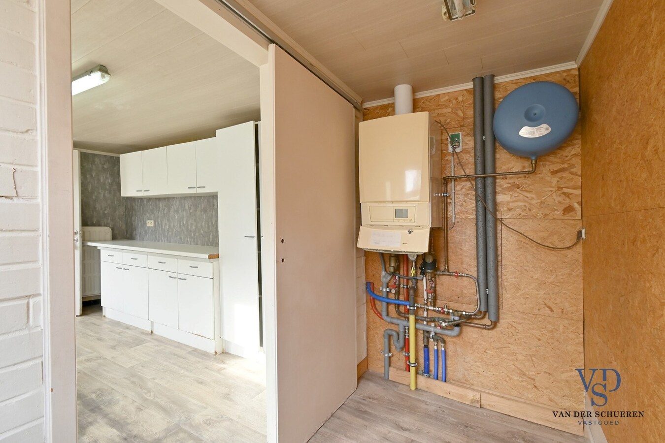 Te renoveren woning in centrum Balegem. 