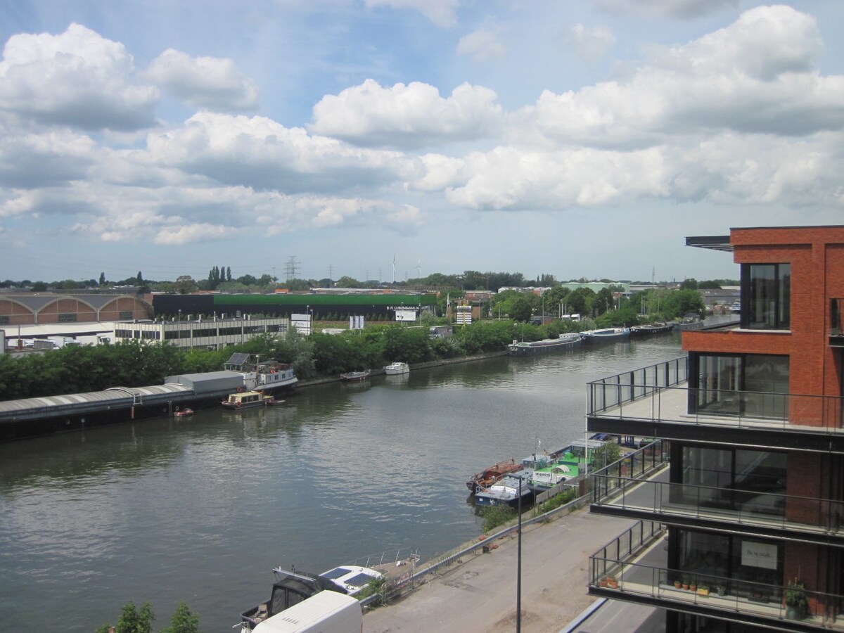 Exclusief design-appartement in hippe buurt ! 