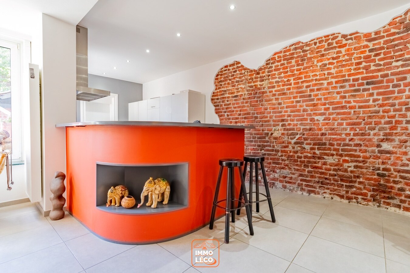 Grande maison avec surface commerciale, en plein centre-ville, COUP DE COEUR absolu ! 