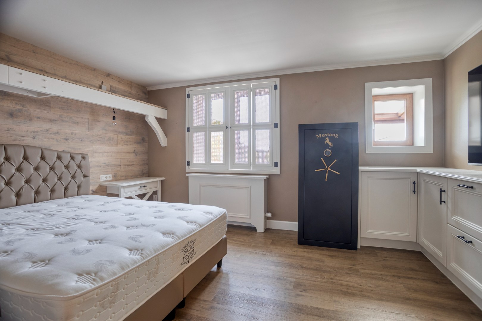 ruime slaapkamer 1
