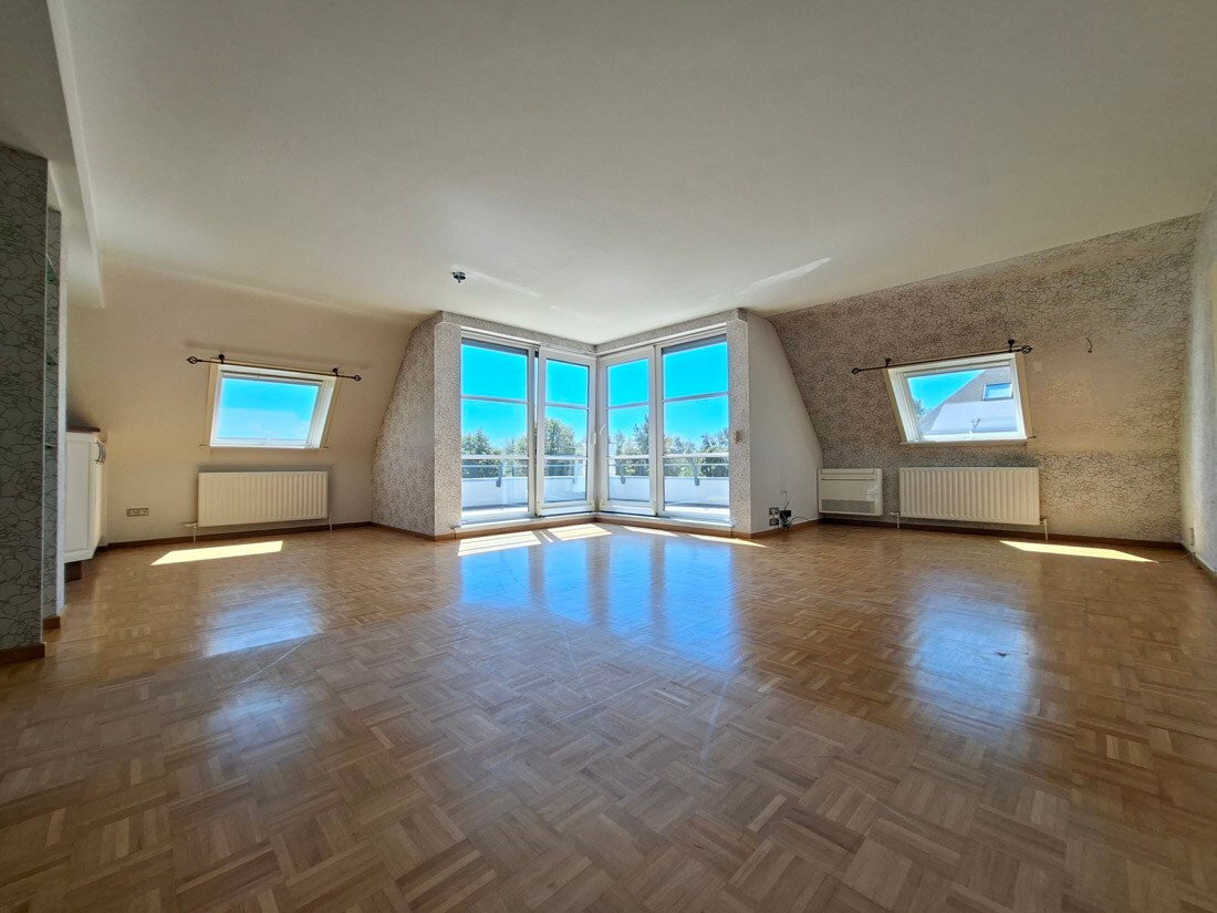 Centraal gelegen ruim 3 slaapkamer appartement te Lanaken 