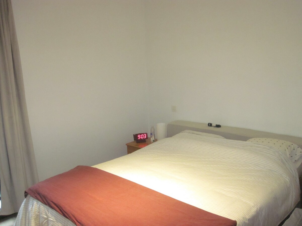 1 slp gelijkvloers appartement met tuin. 