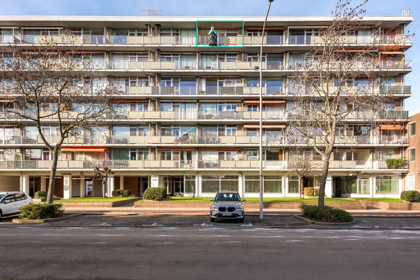 Te renoveren appt. met 2 slpk en terras te hartje Hoboken! 