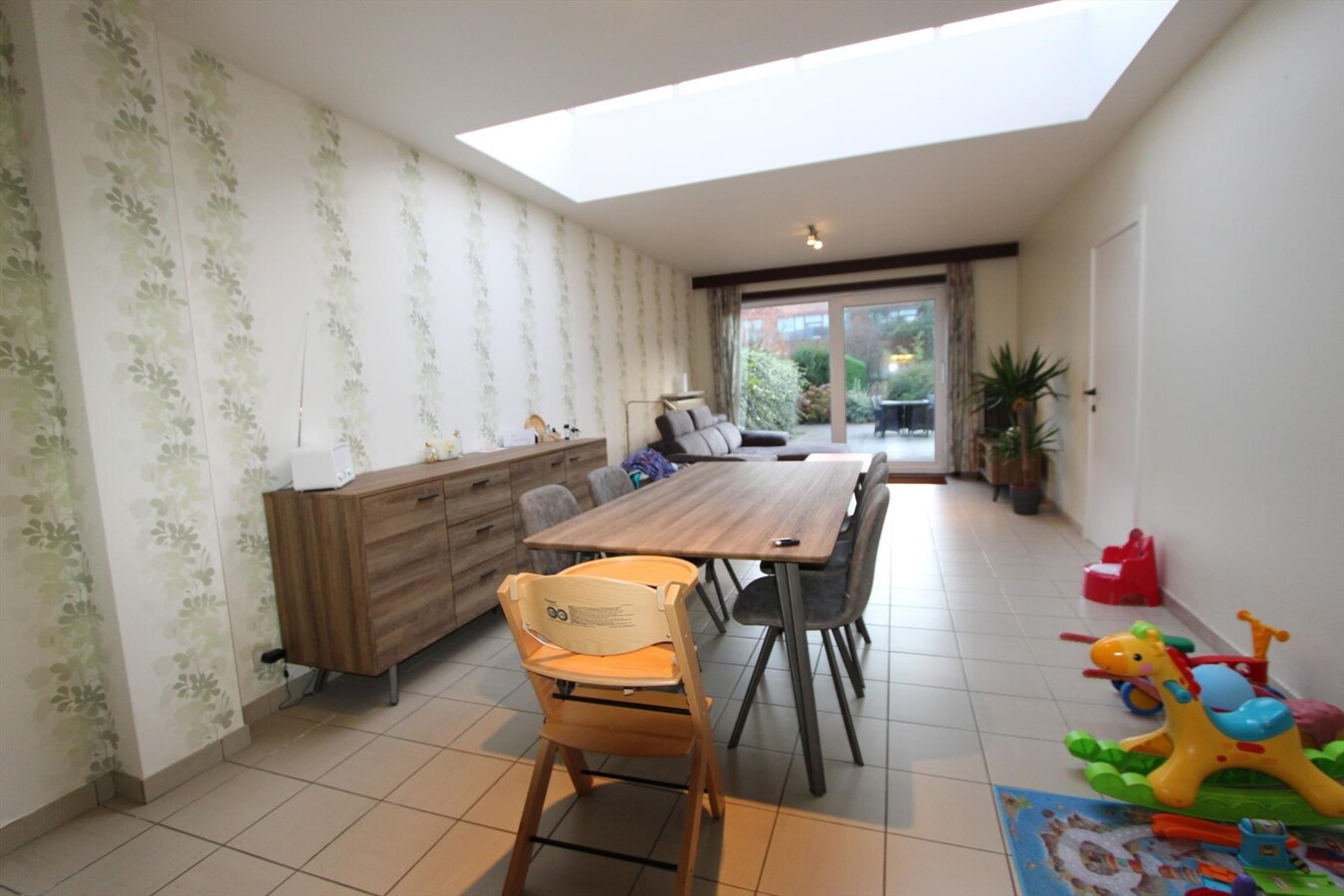 Gelijkvloers appartement met 2 slaapkamers en garage te Handzame 