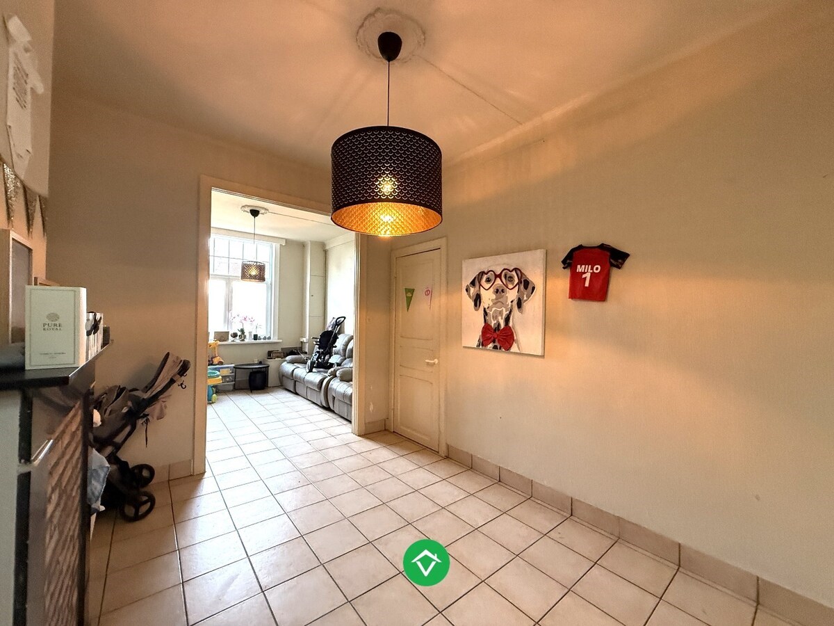 Gezellige rijwoning met 2 slaapkamers en tuin te centrum Roeselare 