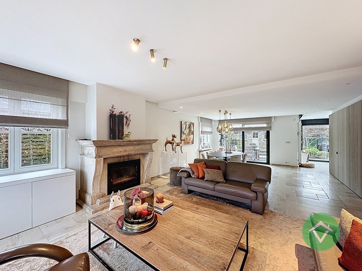 Exclusieve alleenstaande villa met zonnige tuin in een gegeerde woonomgeving te Koekelare 