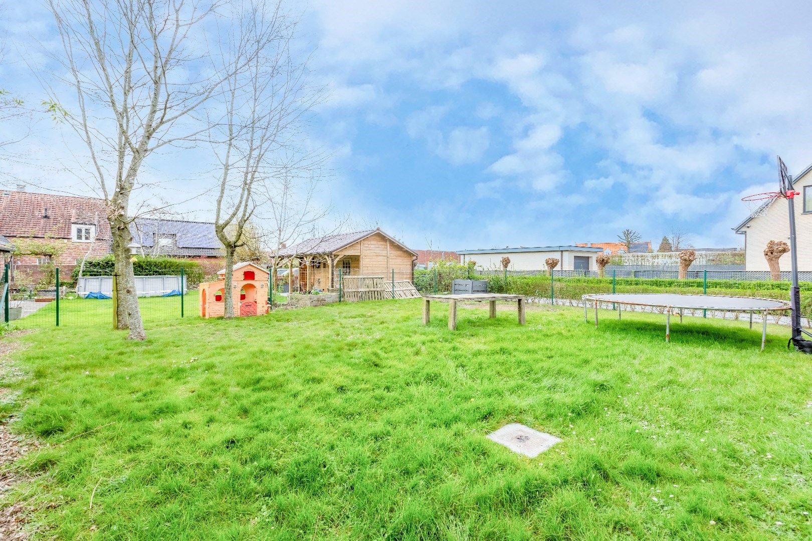 Ruime hob in Merelbeke met 4 slaapkamers en tuin 