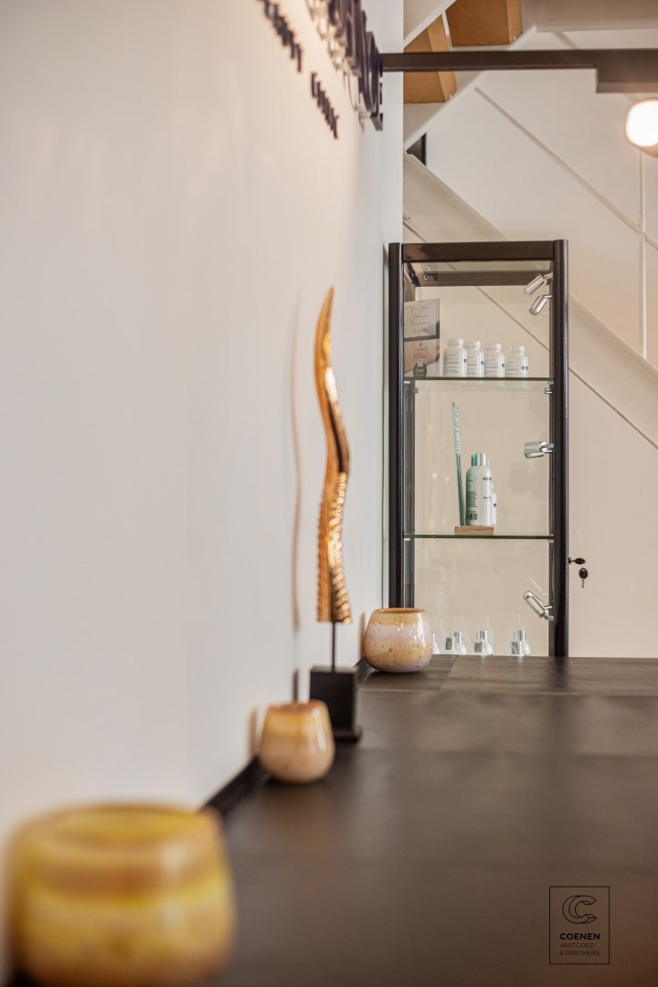 Prachtige handelsruimte met een bruikbare oppervlakte van 355 m² op een SCHITTERENDE locatie te Berchem 