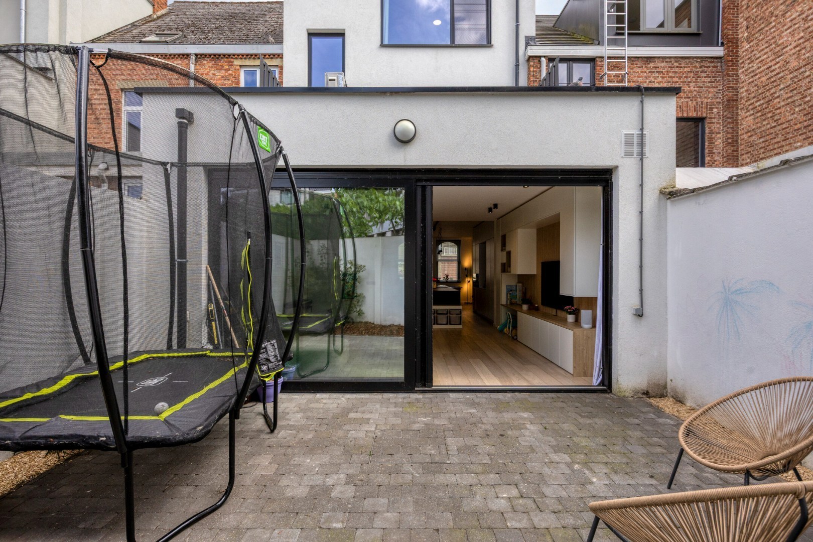 Prachtig herenhuis met 4 slaapkamers, 2 badkamers in Leuven centrum - EPC 77Kwh/m² 